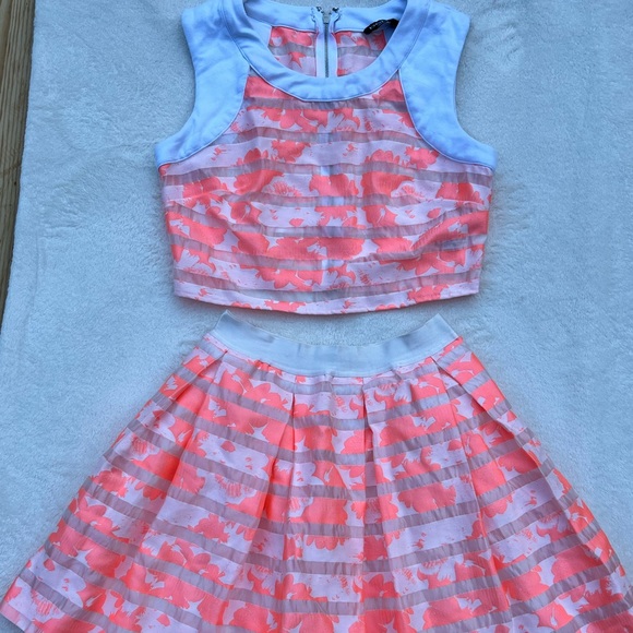 bebe Dresses & Skirts - BEBE